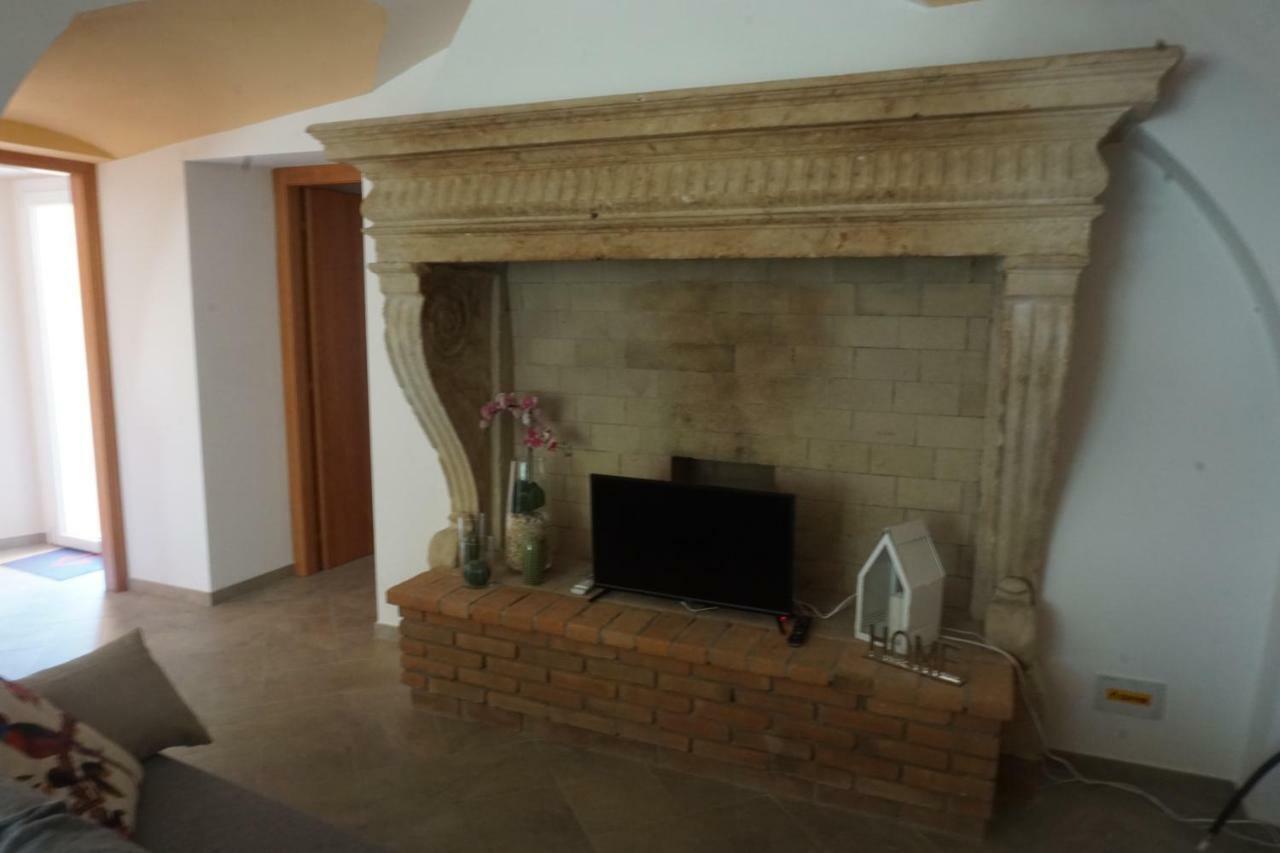 Apartmán La Casa Di Edone Monzambano Exteriér fotografie